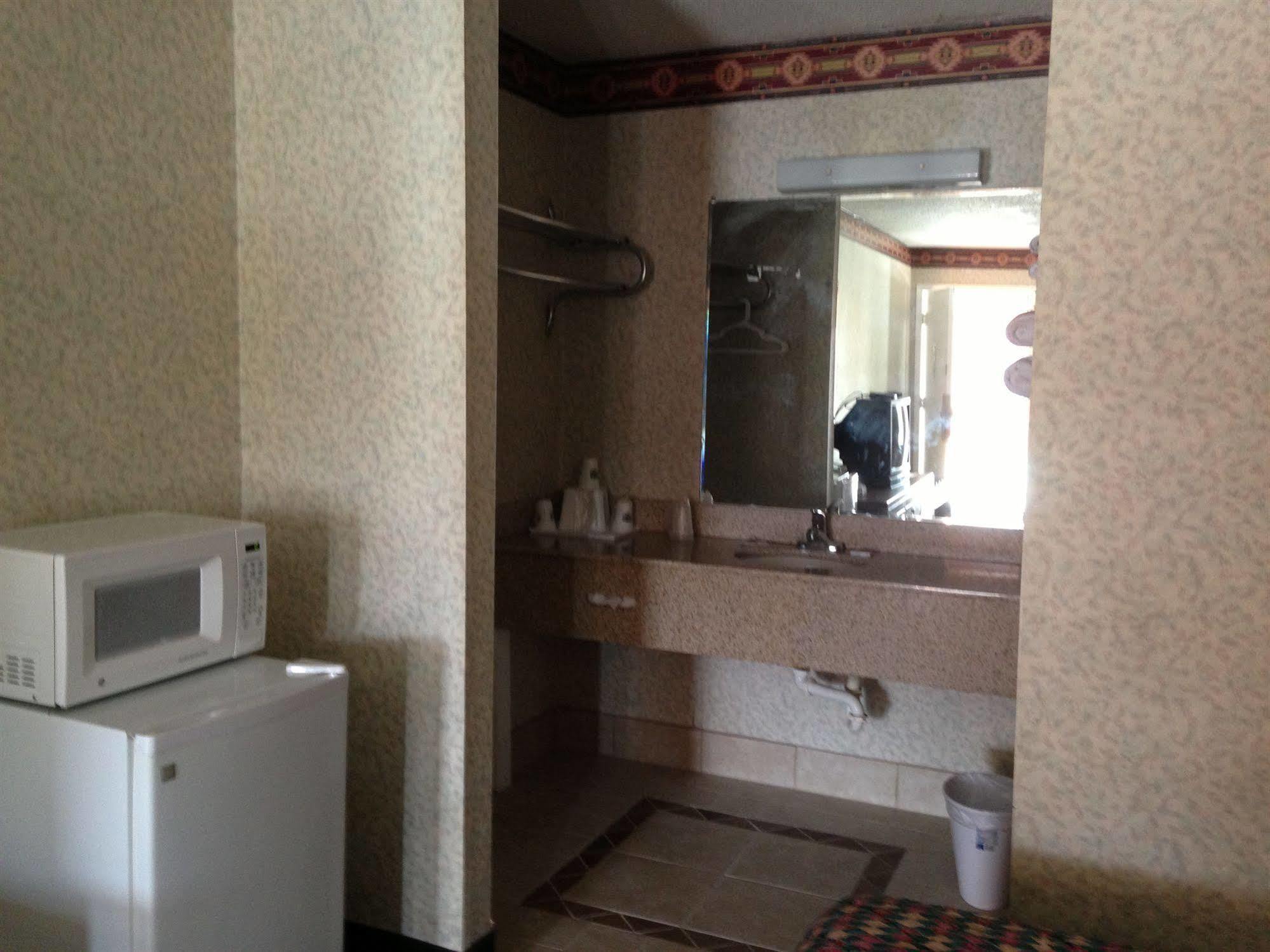 Scottish Inn Augusta Zewnętrze zdjęcie
